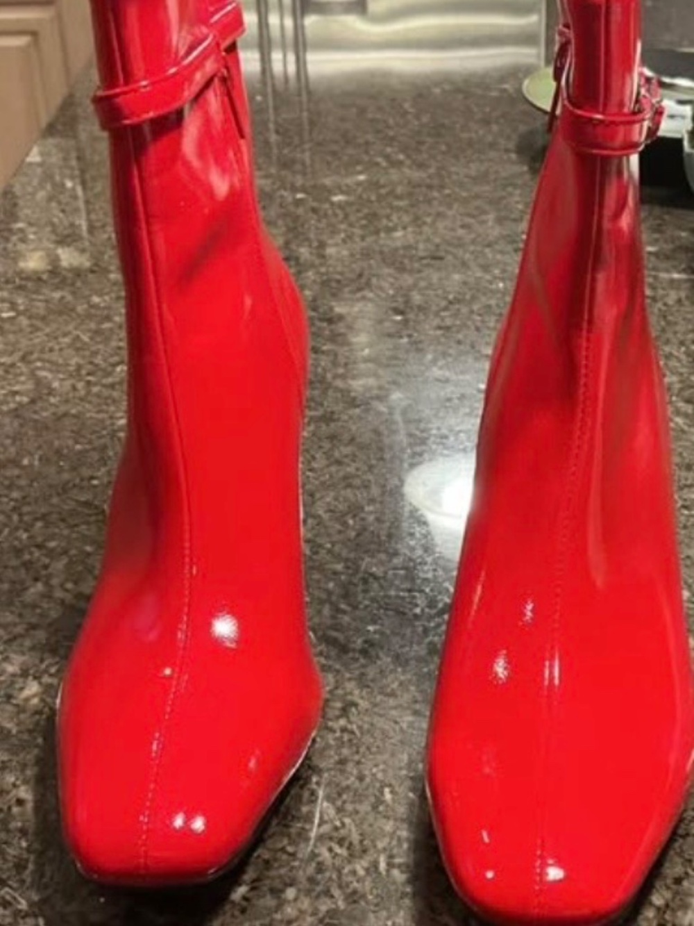 Red bootie - Picture 5 of 7